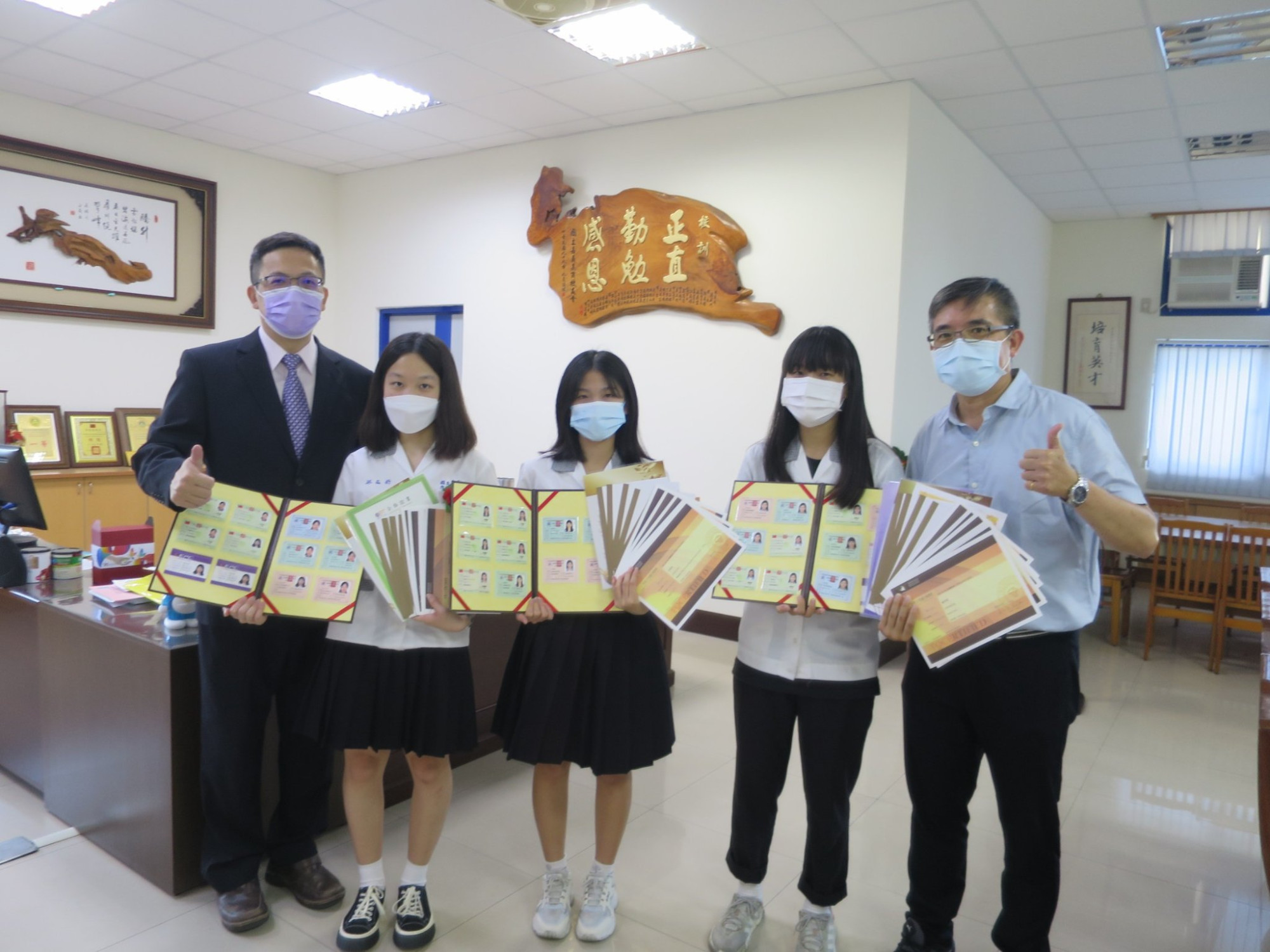 校內技職之光及各項檢定績優人才
