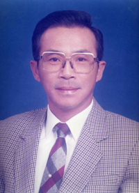 80學年度家長會長陳書義先生 80學年度家長會長陳書義先生